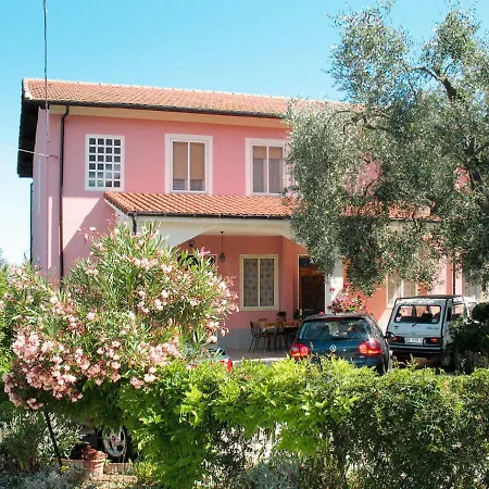 Διαμέρισμα Laura 140s Vasia